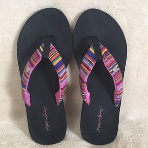 maui and sons sandals